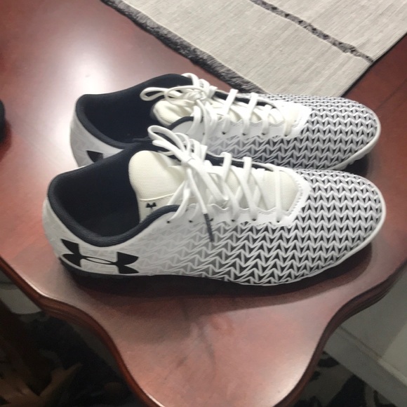 under armour indoor soccer shoes m5b8f2998f30369bfb5196aa0 under armour shoes size indoor soccer poshmark under armour indoor soccer shoes m5b8f2998f30369bfb5196aa0 under armour shoes size indoor soccer poshmark